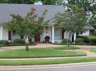 102 Southwood Dr, Bossier City, LA 71111