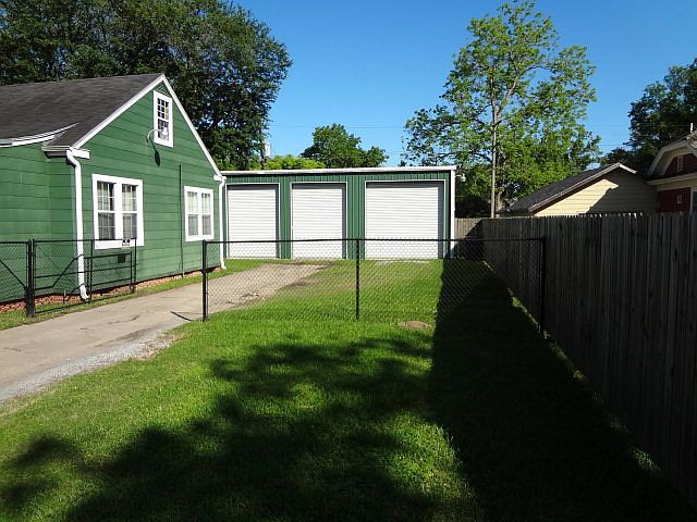 1st image of 4820 Griffing Dr
