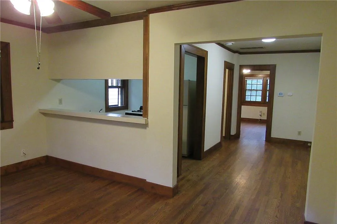 1 bed, 1.0 bath, 798 sqft, $1,925 — Photo 3