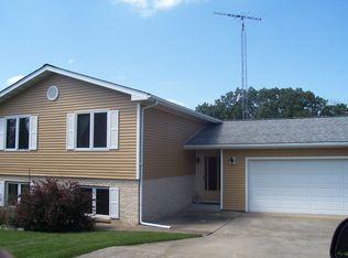 11A47 Par Ct, Apple River, IL 61001