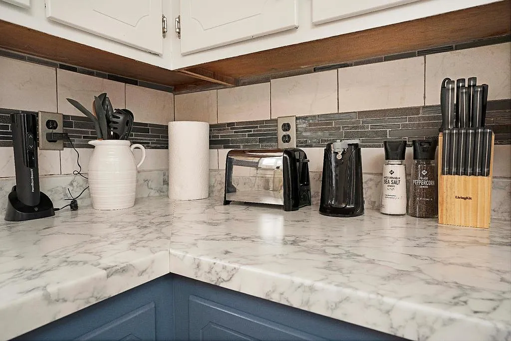 3 bed, $2,978 — Photo 1