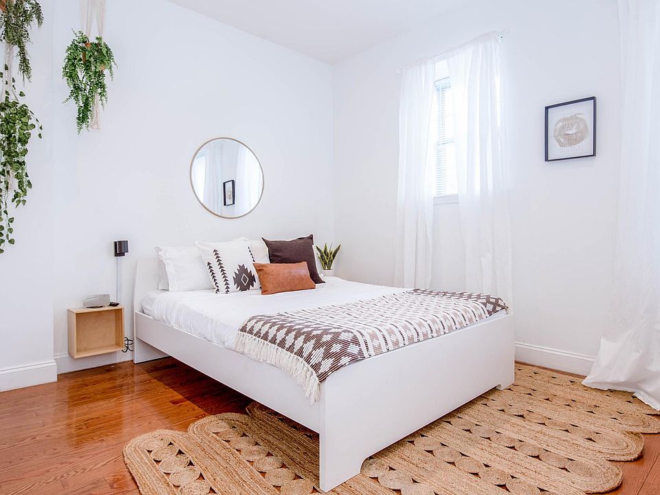 Second floor bedroom 2
