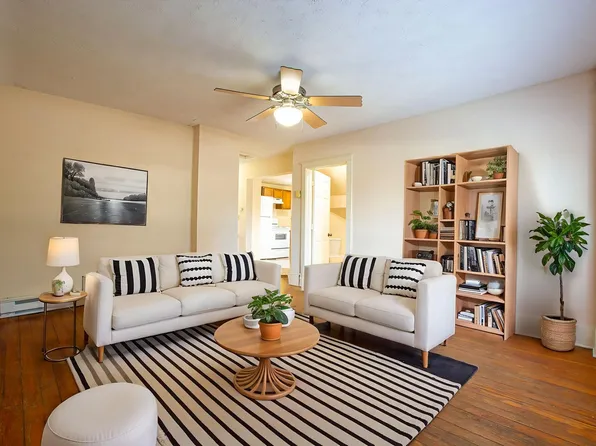 133 South 38th Street, 133 S 38th St APT 4, Omaha, NE 68131