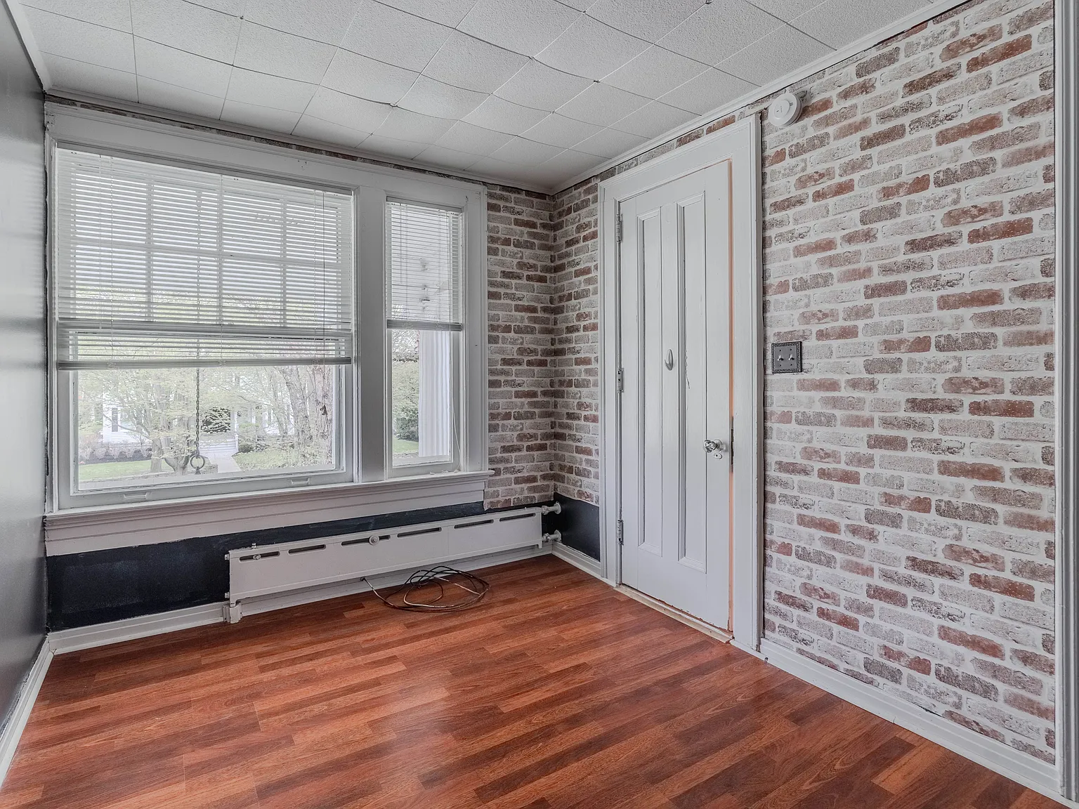 273 Paddock St — Photo 4