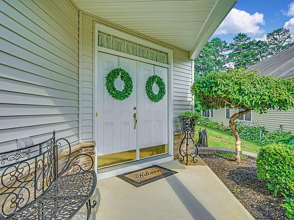 5th image of 184 Enclave Blvd