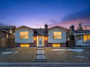 6003 N Pinepoint Dr NE, Calgary, AB T1Y 2G2