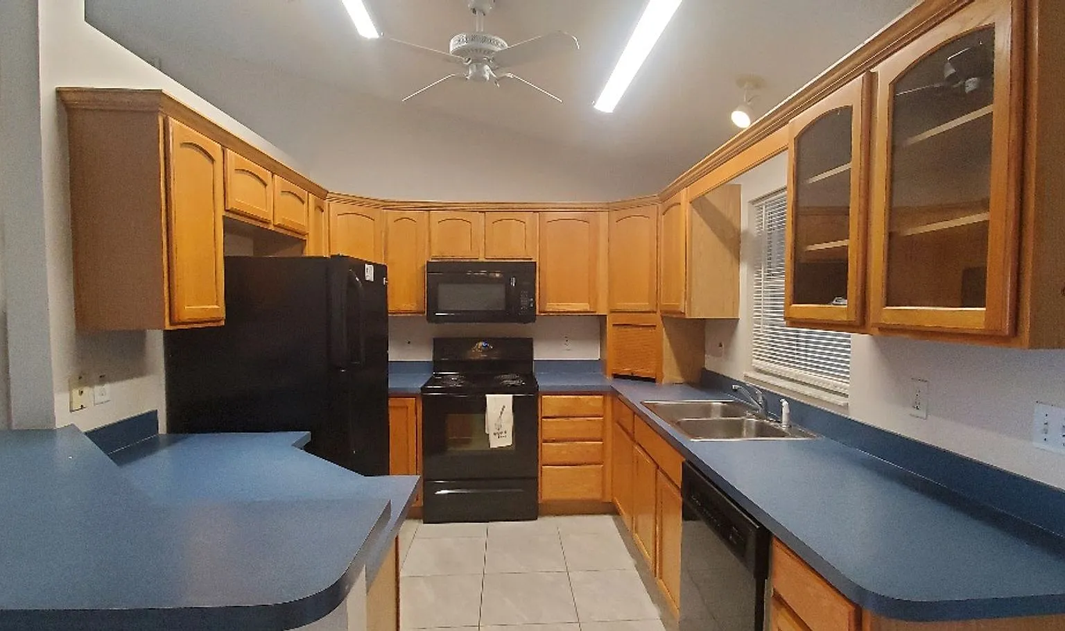 3-Bedroom, 2-Bathroom Home in Kissimmee — Photo 4