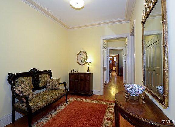 2nd image of 6247 N Glenwood Ave #1S