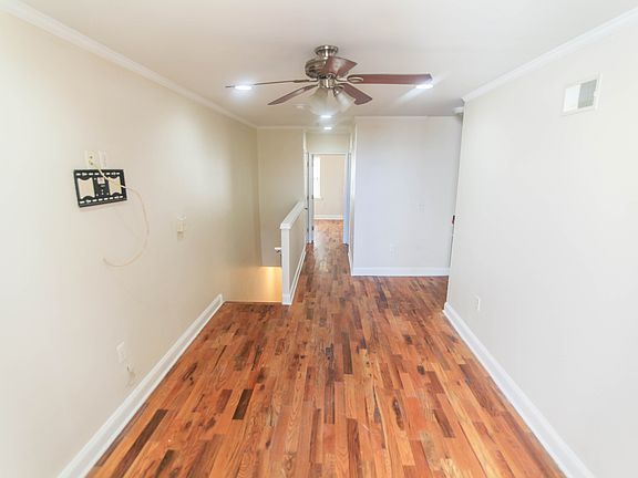 2nd image of 3033 W Berks St #1