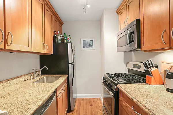 Rented by Corcoran | media 7