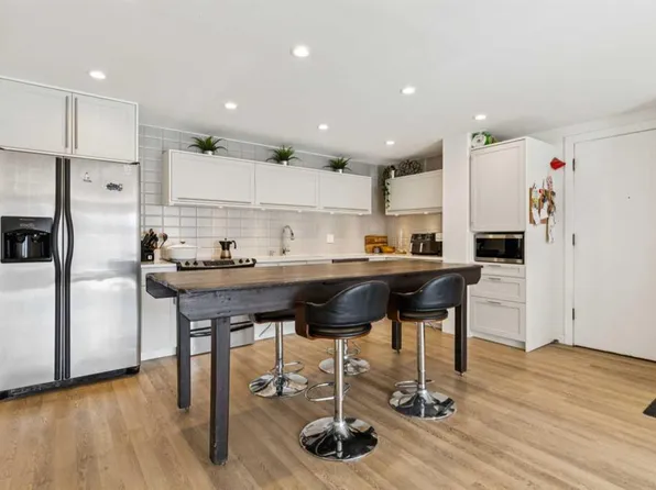 1222 S 13th Ave SW #205, Calgary, AB T3C 0T1