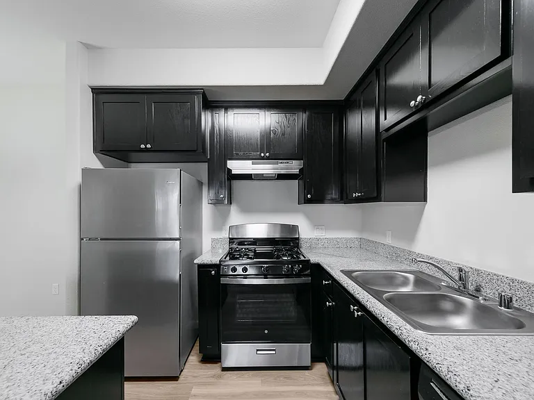 Luxe Ripon Apartments — Photo 14