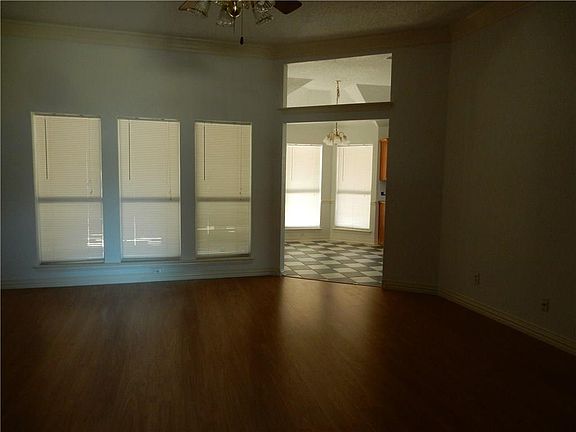 3rd image of 3409 Tommy Hays Dr
