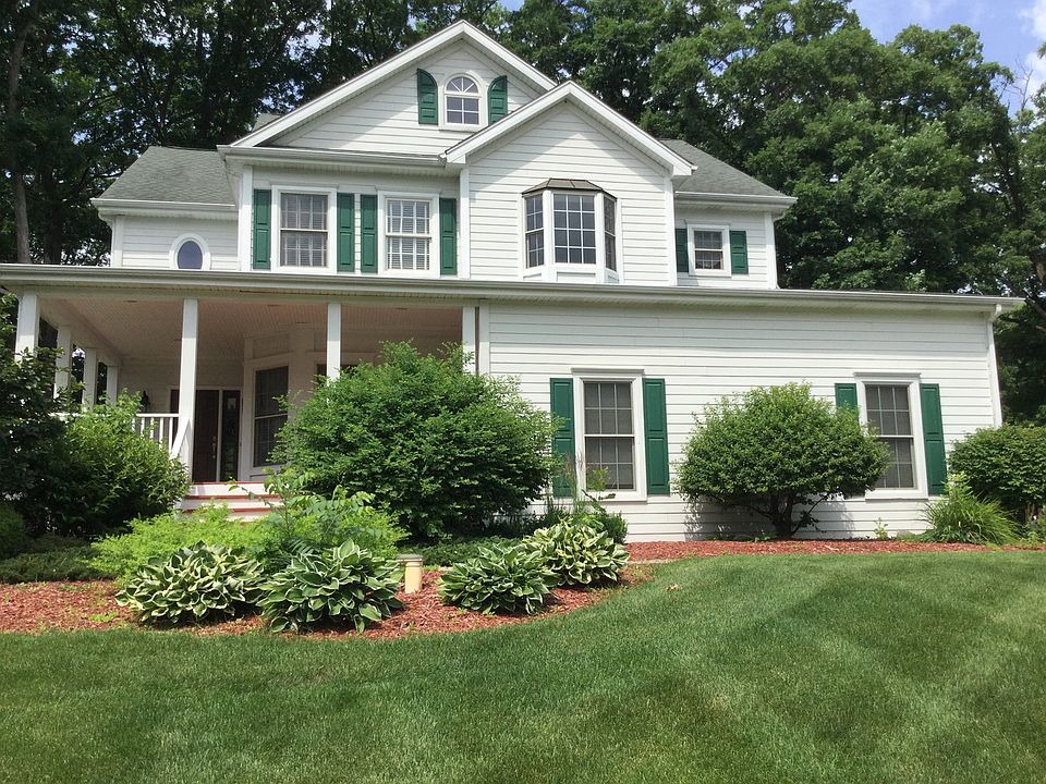 1st image of 154 W Tam O Shanter Dr