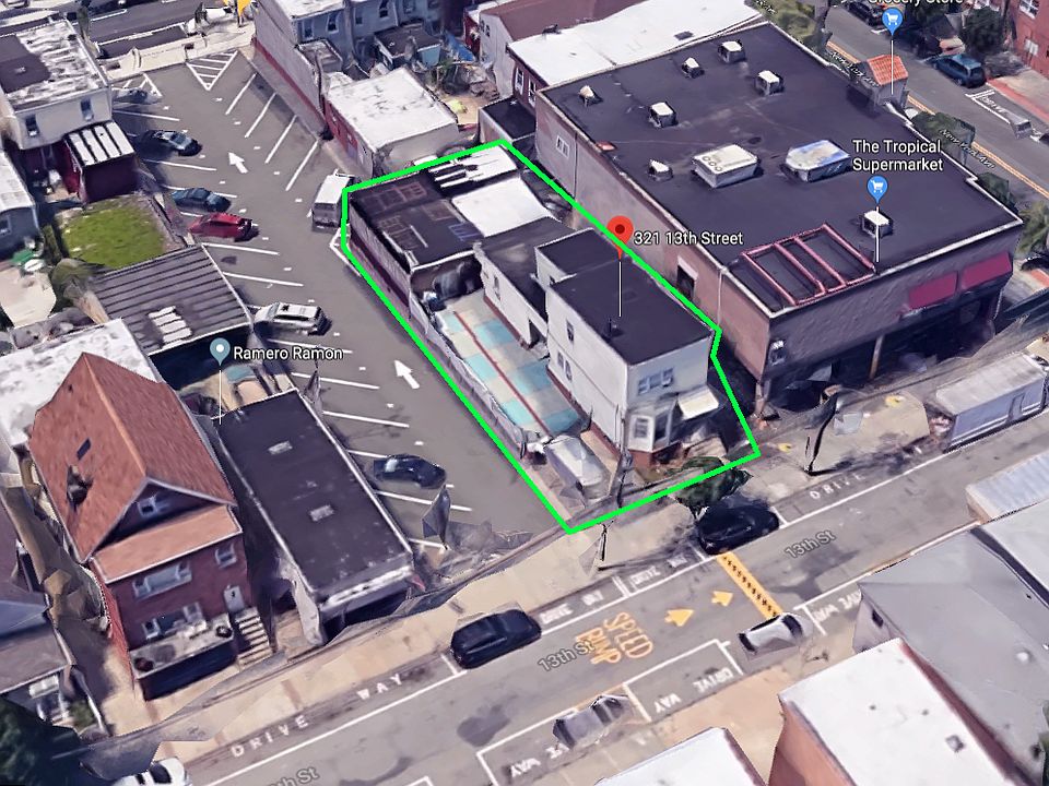 2nd image of 319-21 13th Ave