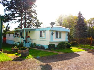 16131 W Hoffeldt Ln SPACE 32, Brookings, OR 97415