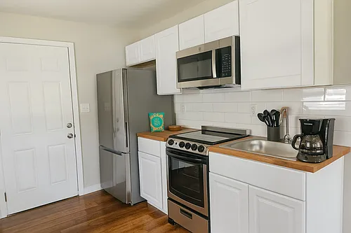 2925 Stuart St Photo 1