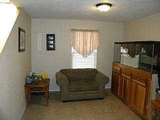 5th image of 6105 Park Hill Ave NW