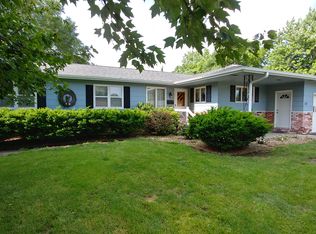 207 E Samuel St, Assumption, IL 62510