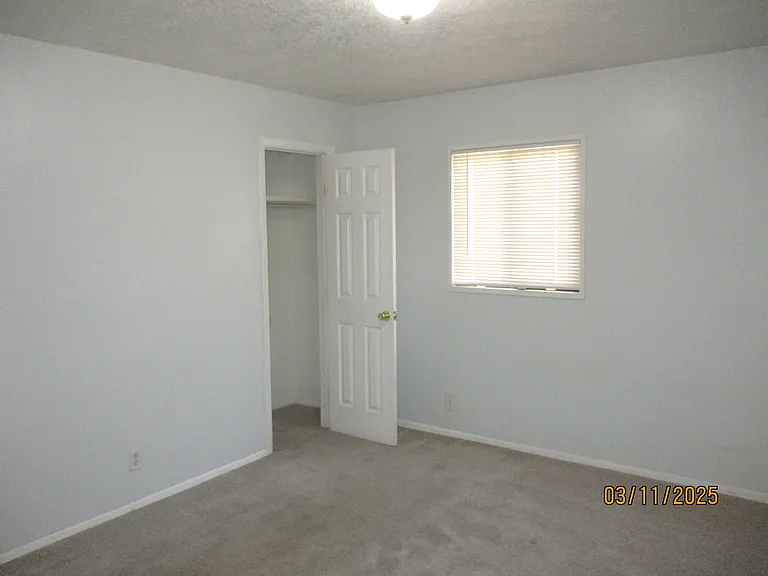 1706 Utah St NE — Photo 15