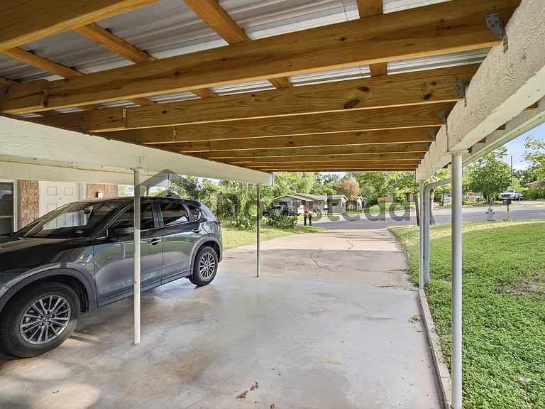 4804 Hillspring Cir #B — Photo 24