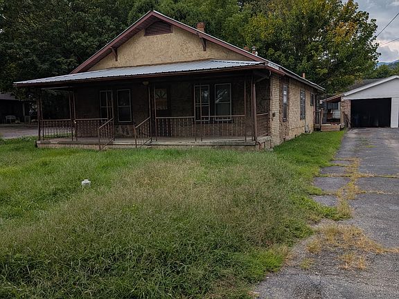 3rd image of 441 Georgia Ave