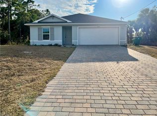 5029 S Rosebud Cir, Labelle, FL 33935