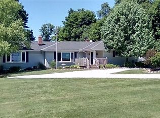 10568 Bell St, Newbury, OH 44065