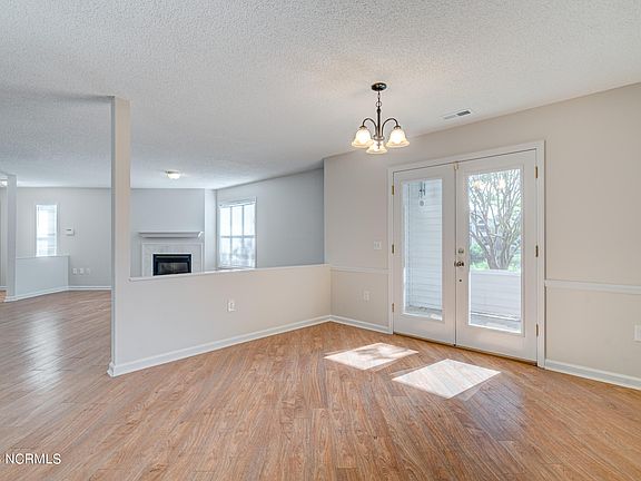 3rd image of 4116 Breezewood Drive Apt 103