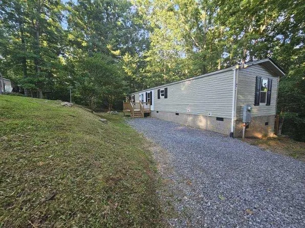 89 Sasha Dr, Murphy, NC 28906