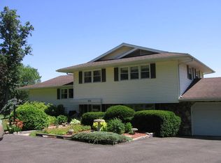 466 Brookhart Bnd, Avon, IL 61415