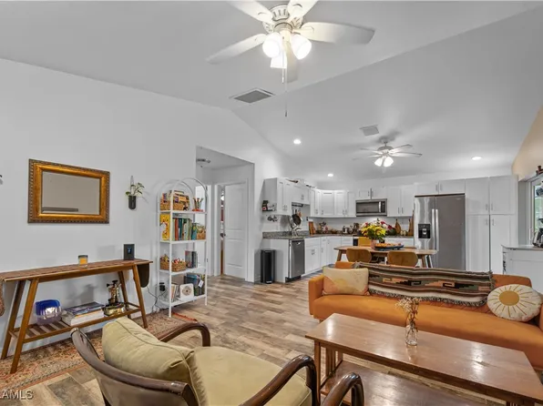 27433 Las Lomas Dr, Punta Gorda, FL 33955