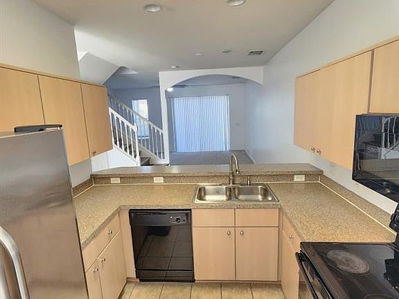 4th image of 1175 S Beach Cir