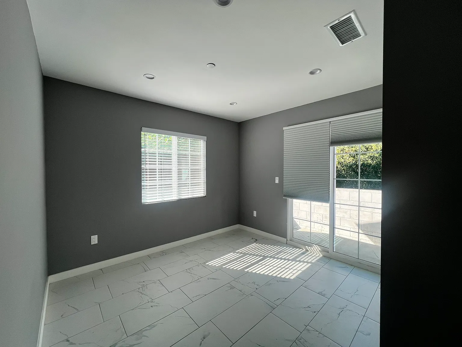 Modern 2-Bedroom Bungalow in El Sereno ? Brand New with Private Patio — Photo 3