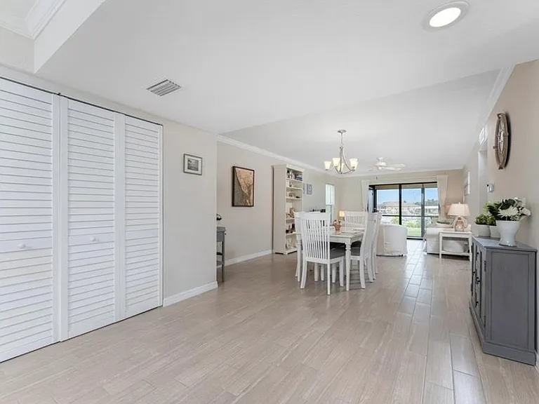 150 Englewood Isles Pkwy #204 — Photo 8