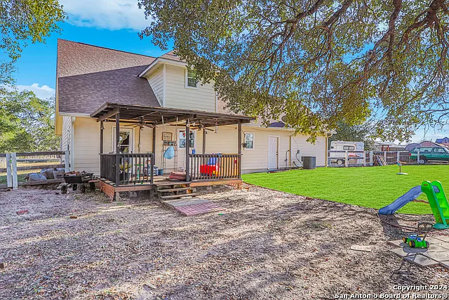 1561 County Road 320 — Photo 5