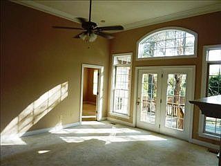 5th image of 307 Winding Oak Dr