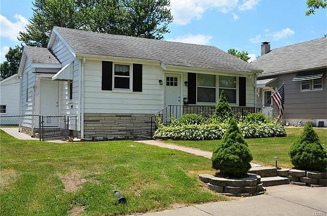 2nd image of 1518 7th St