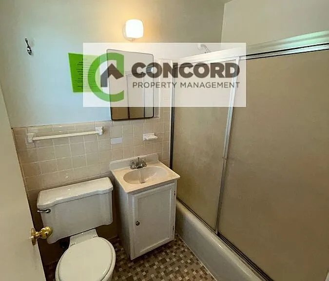 608 Fairmont St #C — Photo 9