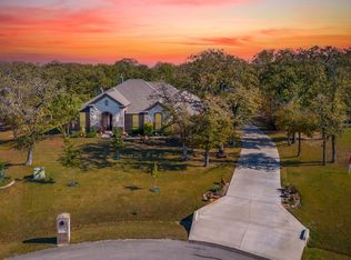 1320 Craft Farms Cir, Azle, TX 76020