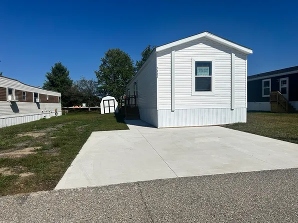 7332 Maize Ave NE, Belmont, MI 49306