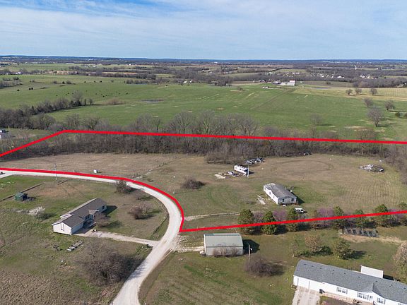 2nd image of 1565 E 496th Road