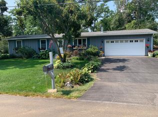1560 Quinlan Ave S, Lakeland, MN 55043