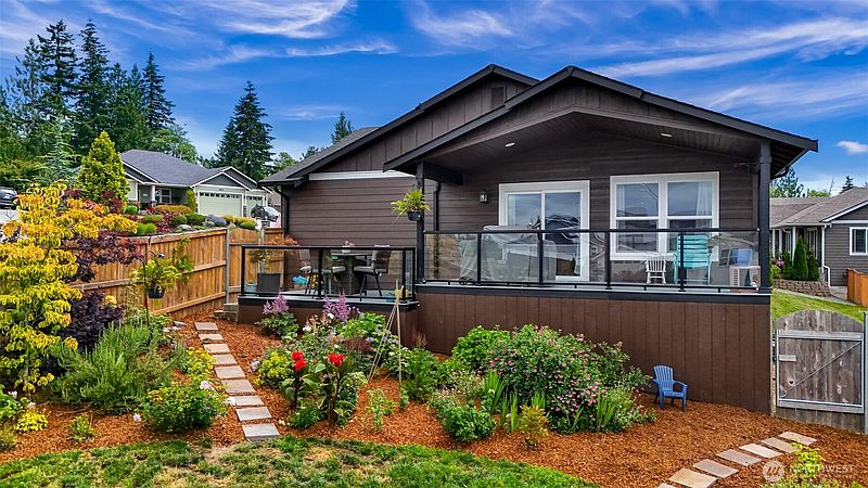 3rd image of 17152 Big Fir Place