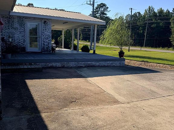 2nd image of 420 County Highway 38