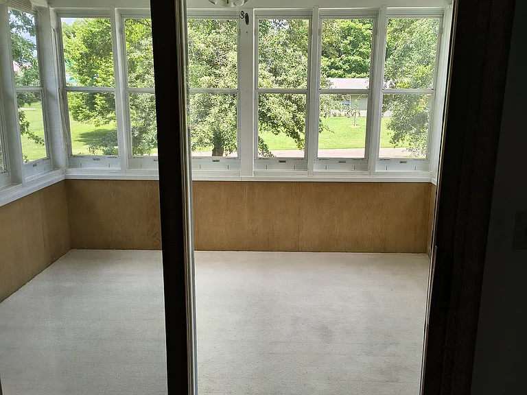 305 W Meyer Pl #A — Photo 10