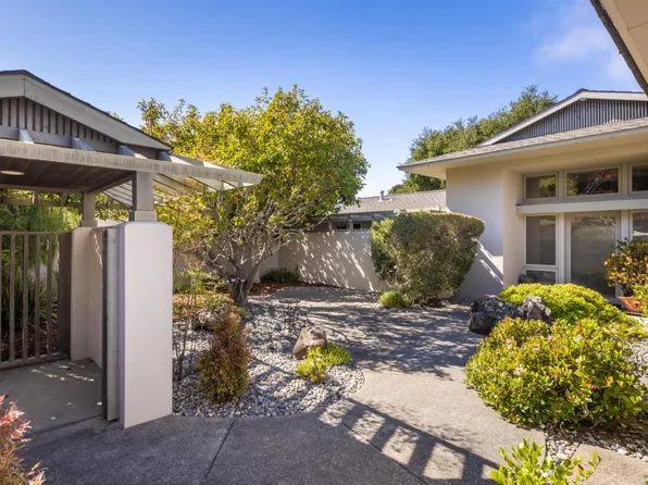 7067 Valley Greens Cir, Carmel, CA 93923