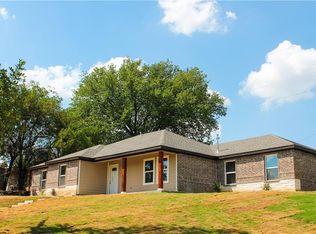 2300 Glen Garden Dr, Fort Worth, TX 76119