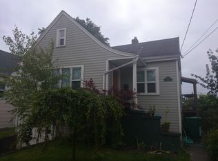 2813 NW 68th St, Seattle, WA 98117