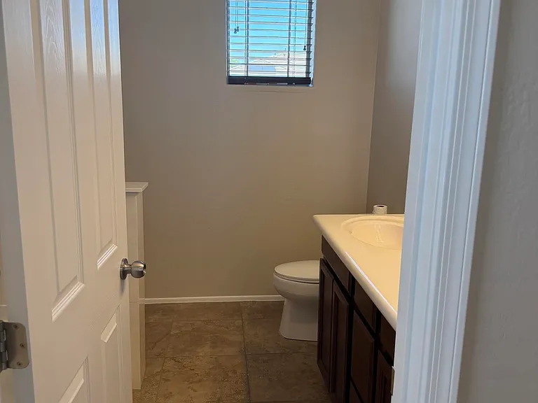15485 W Montecito Ave — Photo 16